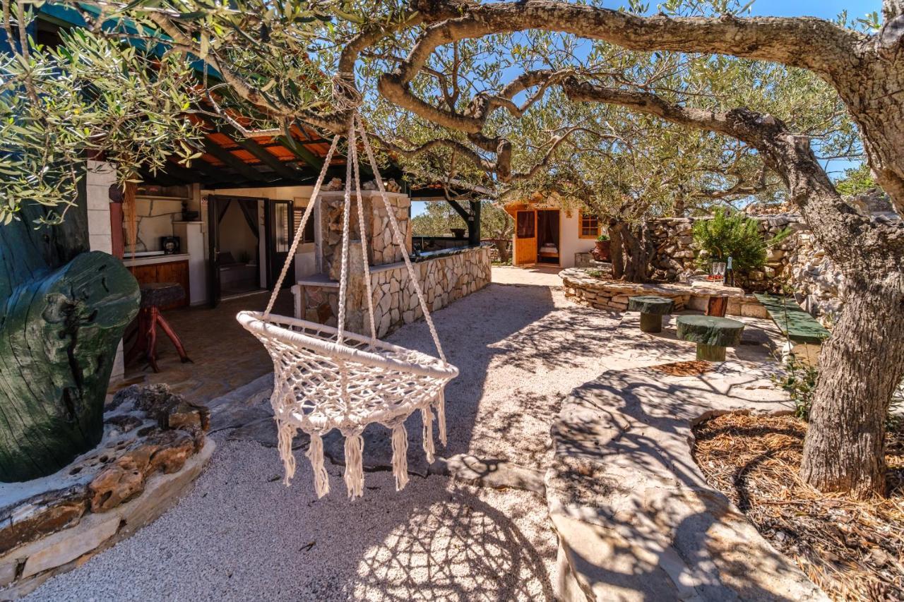 Holiday Home Maslinada มิลนา ภายนอก รูปภาพ